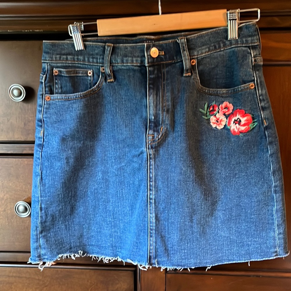 Denim mini skirt, worn once in excellent preowned condition.